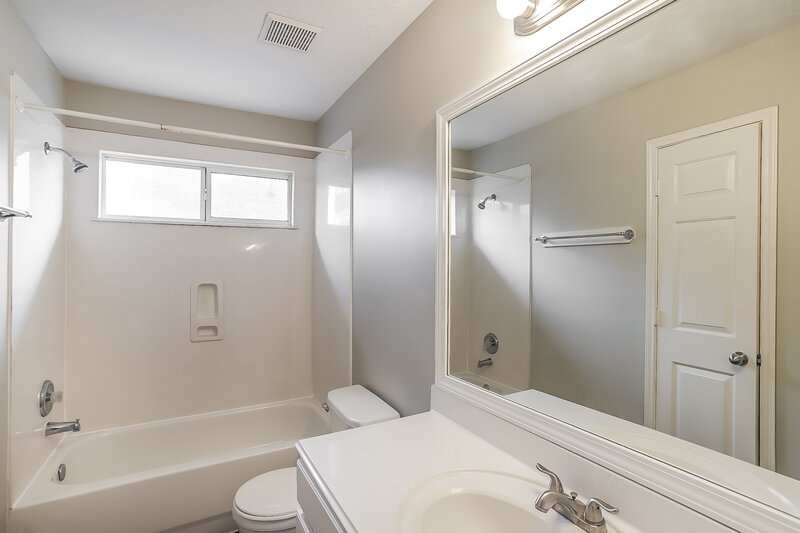 2,315/Mo, 16314 Sylvan Dale Dr Humble, TX 77346 Bathroom View