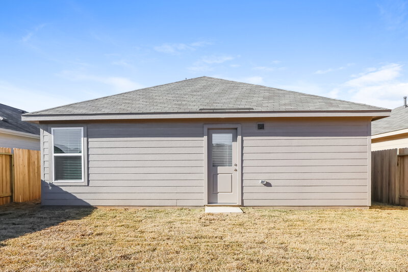 1,570/Mo, 1536 Sunset Ridge Dr Conroe, TX 77303 Rear View