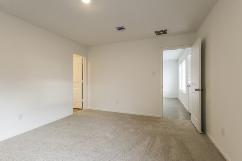 1,985/Mo, 605 Craven St Montgomery, TX 77316 Main Bedroom View