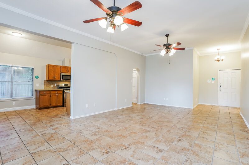 1,880/Mo, 5915 Woodmancote Dr Humble, TX 77346 Living Room View 2
