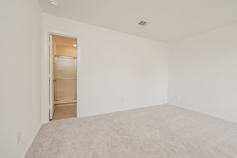 1,815/Mo, 621 Craven St Montgomery, TX 77316 Main Bedroom View