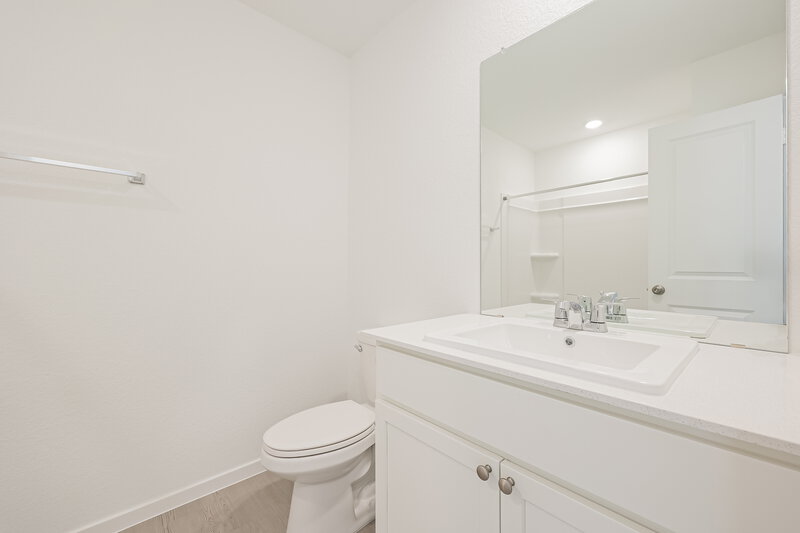 1,815/Mo, 621 Craven St Montgomery, TX 77316 Bathroom View