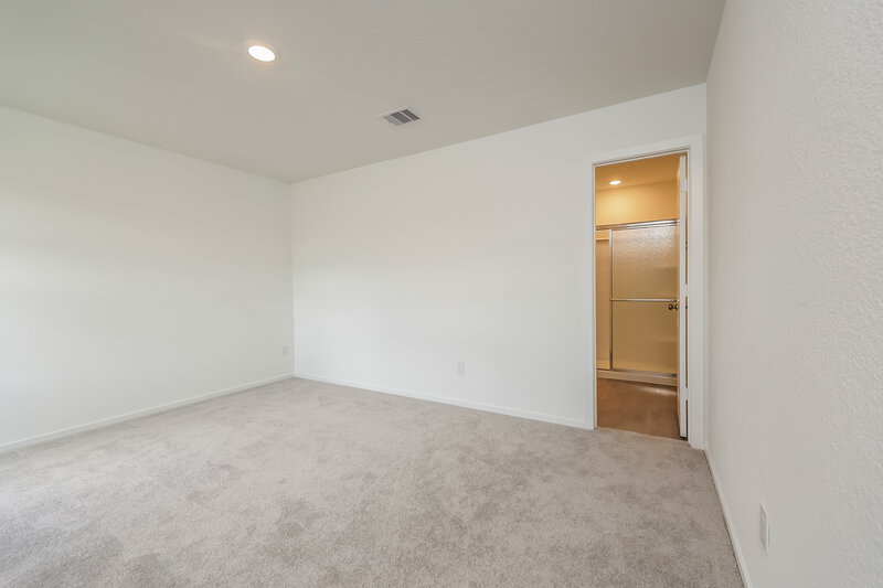 1,600/Mo, 1544 Sunset Ridge Dr Conroe, TX 77303 Main Bedroom View