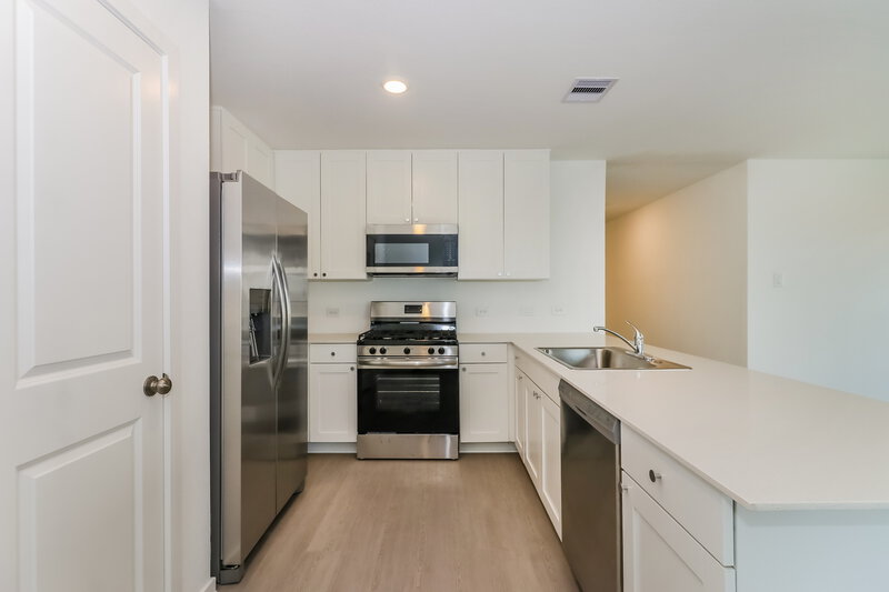 0/Mo, 460 San Miguel Creek Dr Katy, TX 77493 Kitchen View