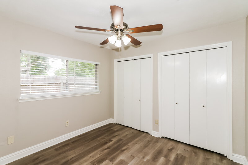2,130/Mo, 8530 Sunny Ridge Dr Houston, TX 77095 Bedroom View