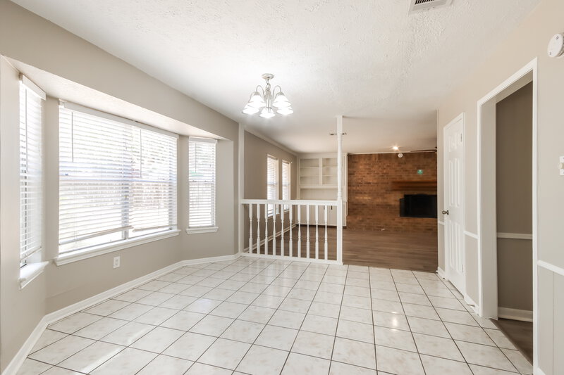 2,110/Mo, 15019 Forest Lodge Dr Houston, TX 77070 Dining Room View