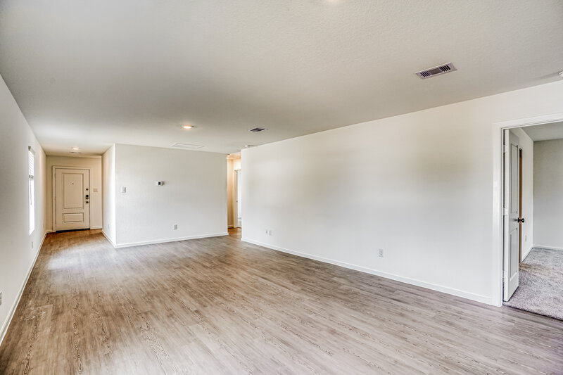 2,105/Mo, 15231 Abella Dr Montgomery, TX 77316 Living Room View 2