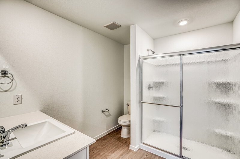 2,105/Mo, 15231 Abella Dr Montgomery, TX 77316 Main Bathroom View