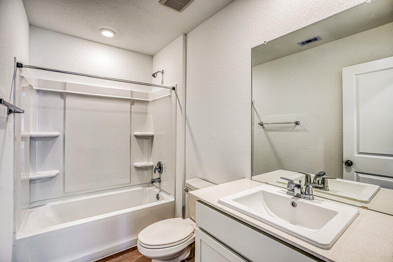 2,105/Mo, 15231 Abella Dr Montgomery, TX 77316 Bathroom View