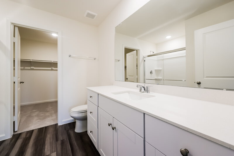 2,080/Mo, 3530 Penhurst Green Ln Porter, TX 77365 Main Bathroom View