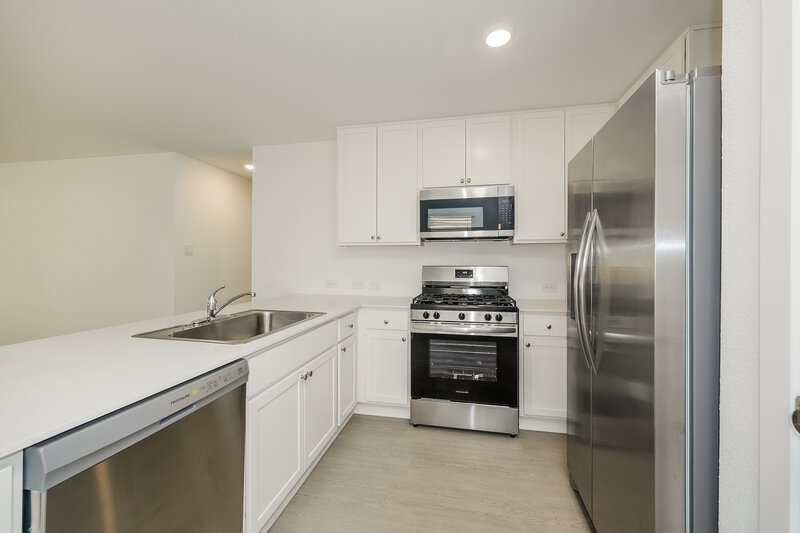 1,995/Mo, 13495 Bay Springs Dr Conroe, TX 77303 Kitchen View