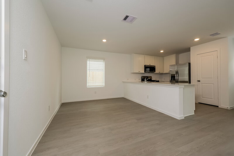 1,995/Mo, 13491 Bay Springs Dr Conroe, TX 77303 Dining Room View 2