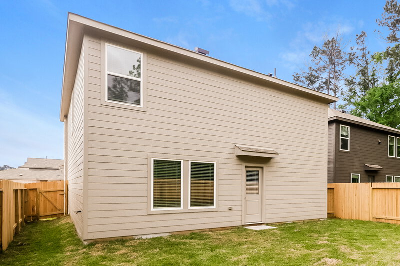1,995/Mo, 13491 Bay Springs Dr Conroe, TX 77303 Rear View