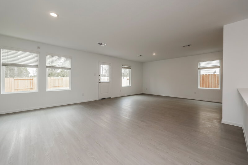 1,790/Mo, 13487 Bay Springs Dr Conroe, TX 77303 Living Room View