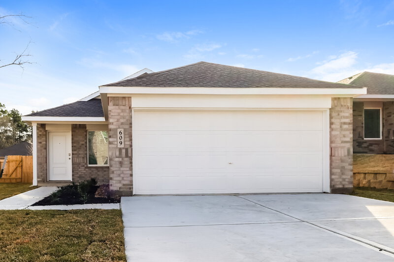 1,605/Mo, 609 Craven St Montgomery, TX 77316 External View