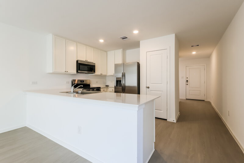 1,605/Mo, 609 Craven St Montgomery, TX 77316 Kitchen View