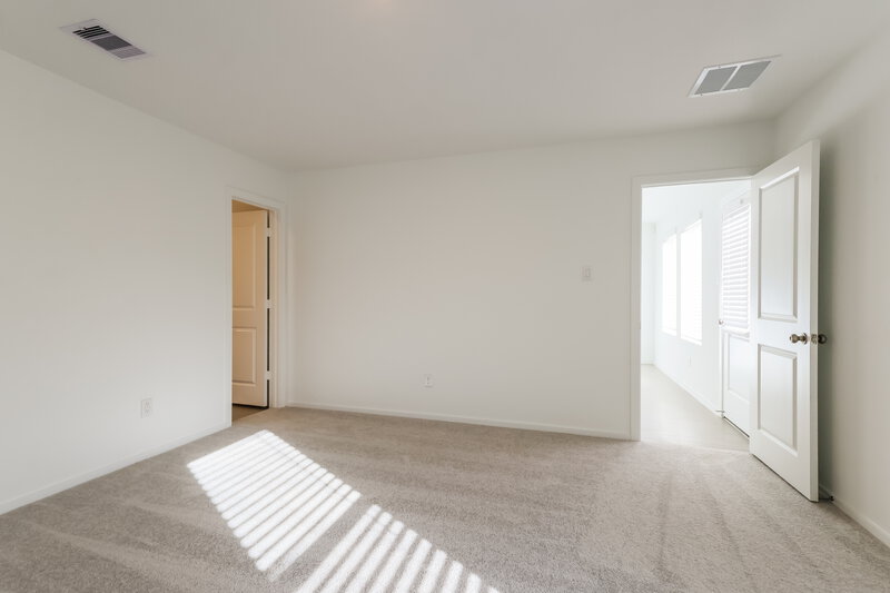 1,605/Mo, 609 Craven St Montgomery, TX 77316 Main Bedroom View 2