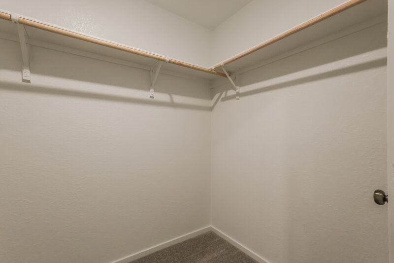 1,605/Mo, 609 Craven St Montgomery, TX 77316 Walk In Closet View