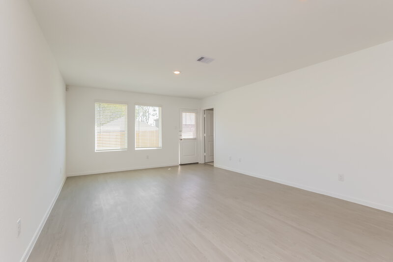 1,880/Mo, 613 Craven St Montgomery, TX 77316 Living Room View 2