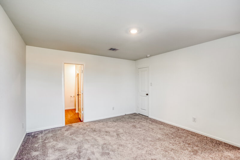 2,275/Mo, 488 Beechwood Hacienda Dr Katy, TX 77493 Main Bedroom View 2