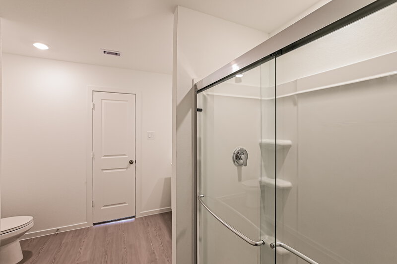 2,095/Mo, 452 San Miguel Creek Dr Katy, TX 77493 Main Bathroom View