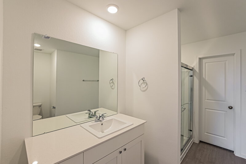2,095/Mo, 452 San Miguel Creek Dr Katy, TX 77493 Main Bathroom View 2