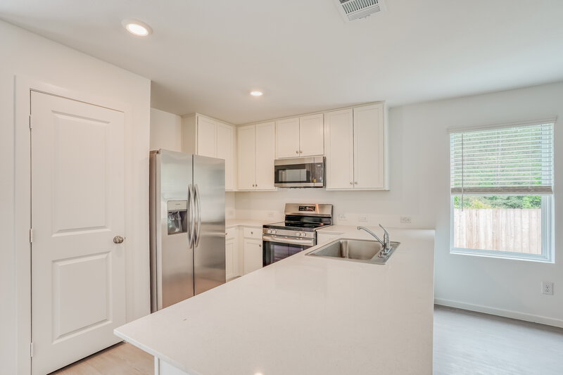 1,985/Mo, 343 Parkin Ct Conroe, TX 77303 Kitchen View 2