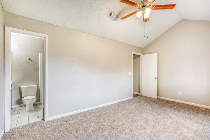1,775/Mo, 12214 Flaxen Dr Houston, TX 77065 Main Bedroom View 2