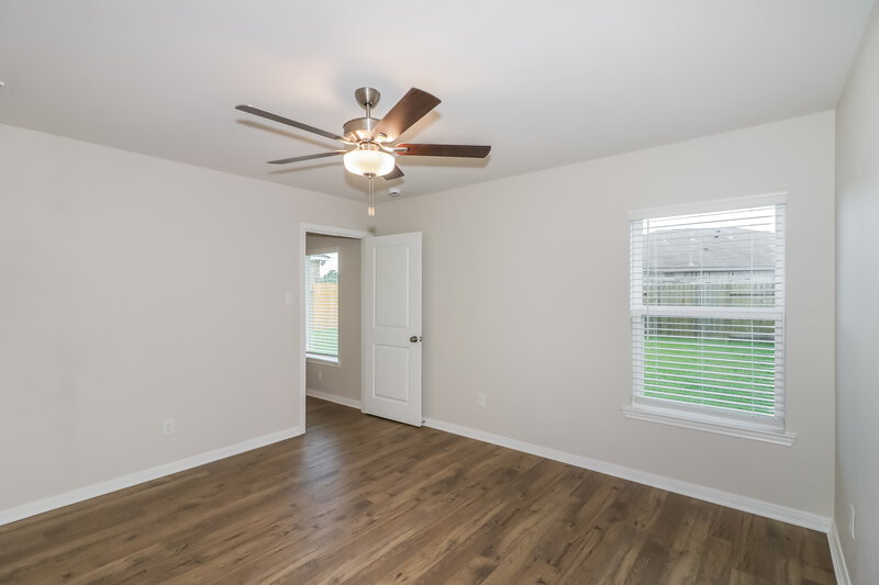 1,850/Mo, 198 Emma Rose Dr Katy, TX 77493 Main Bedroom View 2