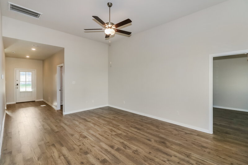 1,895/Mo, 149 Dogwood Point Dr Katy, TX 77493 Living Room View 2