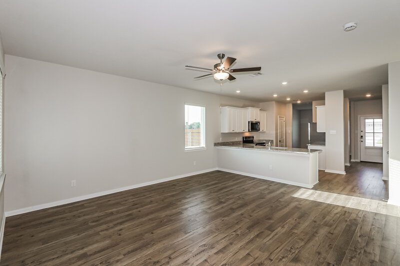 1,995/Mo, 194 Emma Rose Dr Katy, TX 77493 Living Room View 2