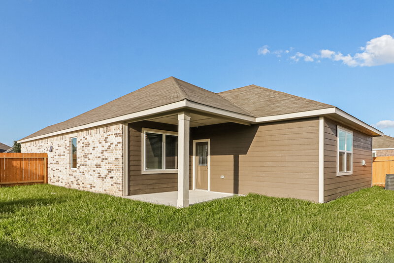 1,995/Mo, 194 Emma Rose Dr Katy, TX 77493 Rear View 2
