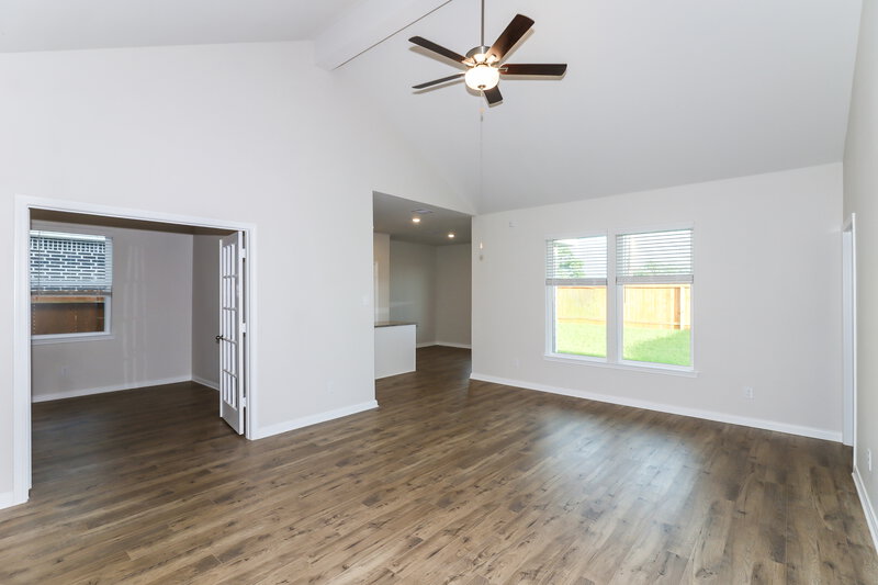 2,290/Mo, 404 San Miguel Creek Dr Katy, TX 77493 Living Room View