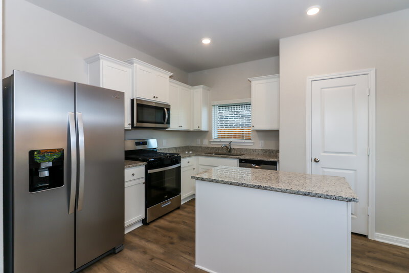 2,290/Mo, 404 San Miguel Creek Dr Katy, TX 77493 Kitchen View