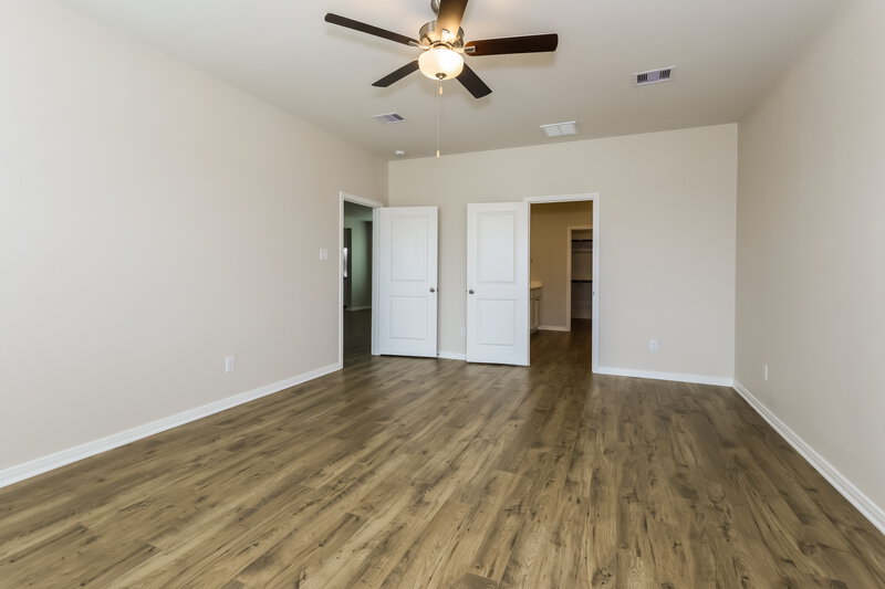 2,250/Mo, 468 Beechwood Hacienda Dr Katy, TX 77493 Main Bedroom View 2