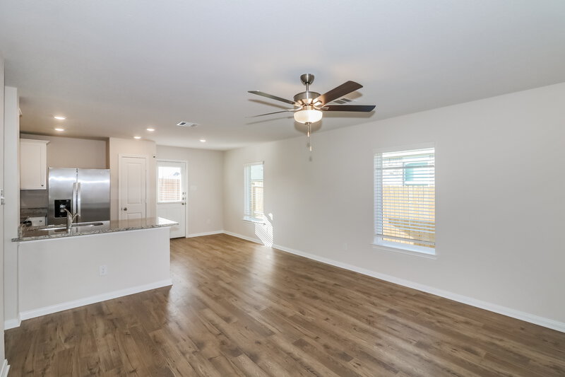 1,740/Mo, 7542 Tipton Meadow Way Richmond, TX 77469 Living Room View 2
