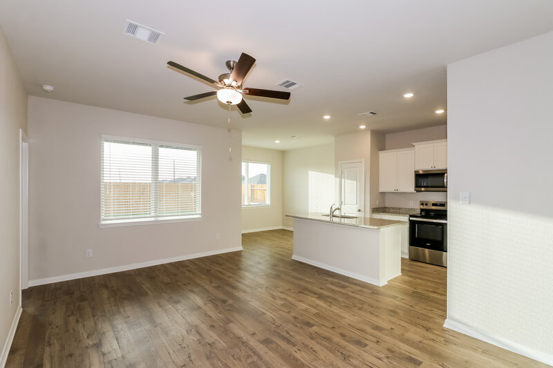 1,815/Mo, 7638 Tipton Meadow Way Richmond, TX 77469 Dining Room View