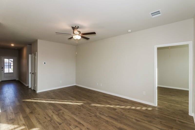 1,895/Mo, 7606 Tipton Meadow Way Richmond, TX 77469 Living Room View 2