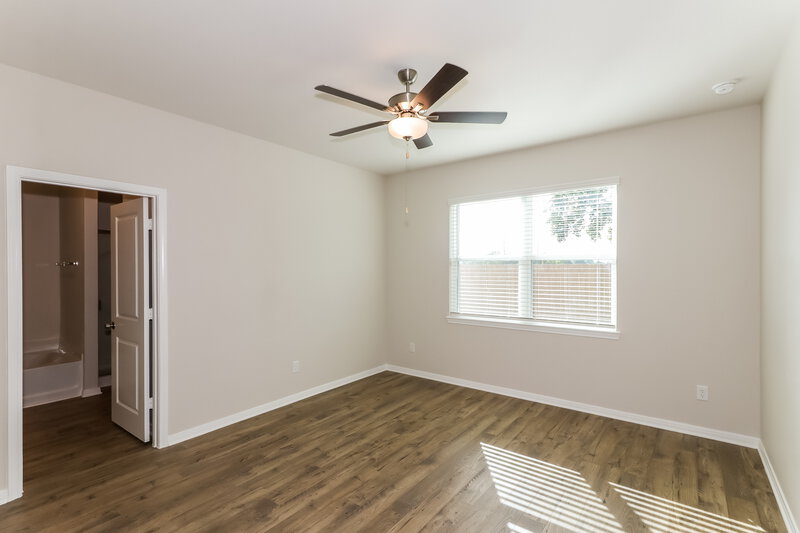 1,895/Mo, 7626 Tipton Meadow Way Richmond, TX 77469 Main Bedroom View 2