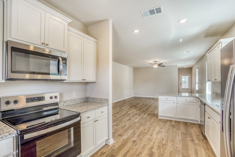 1,945/Mo, 7642 Tipton Meadow Way Richmond, TX 77469 Kitchen View