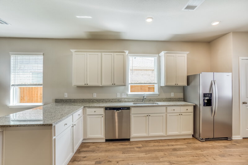 1,945/Mo, 7642 Tipton Meadow Way Richmond, TX 77469 Kitchen View 2