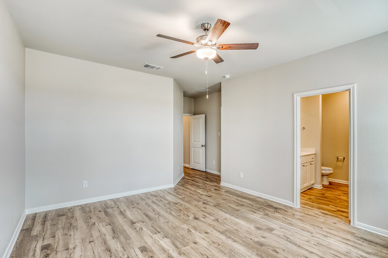 1,945/Mo, 7642 Tipton Meadow Way Richmond, TX 77469 Main Bedroom View 2