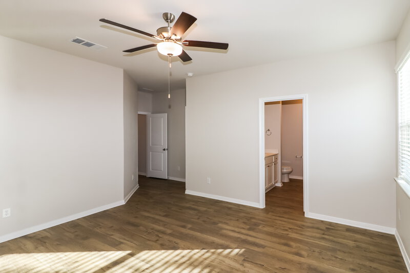 1,895/Mo, 7630 Tipton Meadow Way Richmond, TX 77469 Main Bedroom View 2
