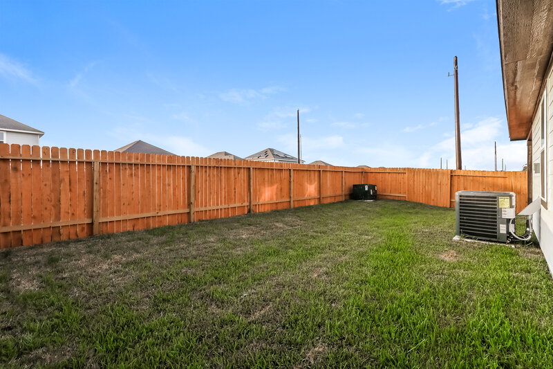 2,040/Mo, 7610 Tipton Meadow Way Richmond, TX 77469 Rear View