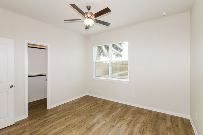 2,215/Mo, 7622 Tipton Meadow Way Richmond, TX 77469 Main Bedroom View 2