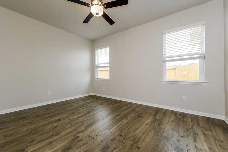 1,610/Mo, 15663 Plum Brook Dr Conroe, TX 77303 Main Bedroom View
