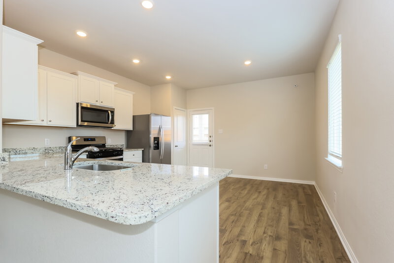 1,580/Mo, 15643 Plum Brook Dr Conroe, TX 77303 Kitchen View