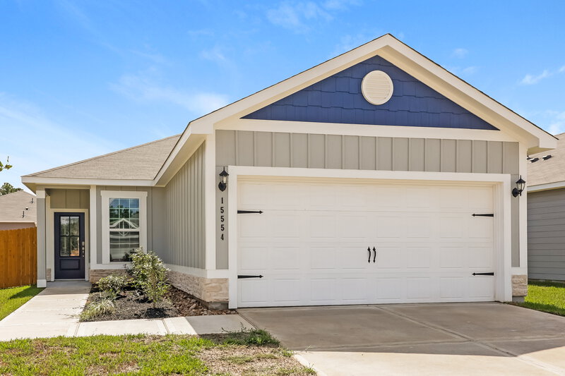 3 Bedroom House – 15554 Caramel Springs Dr, Conroe, TX 77303