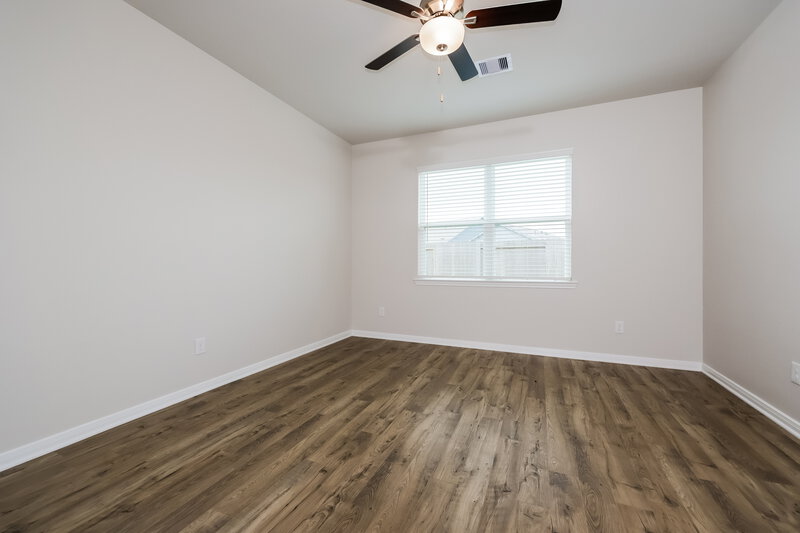 1,730/Mo, 16454 Honeysuckle Hill Dr Conroe, TX 77303 Main Bedroom View