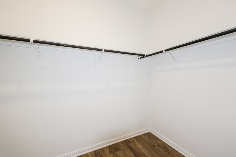 1,730/Mo, 16454 Honeysuckle Hill Dr Conroe, TX 77303 Walk In Closet View
